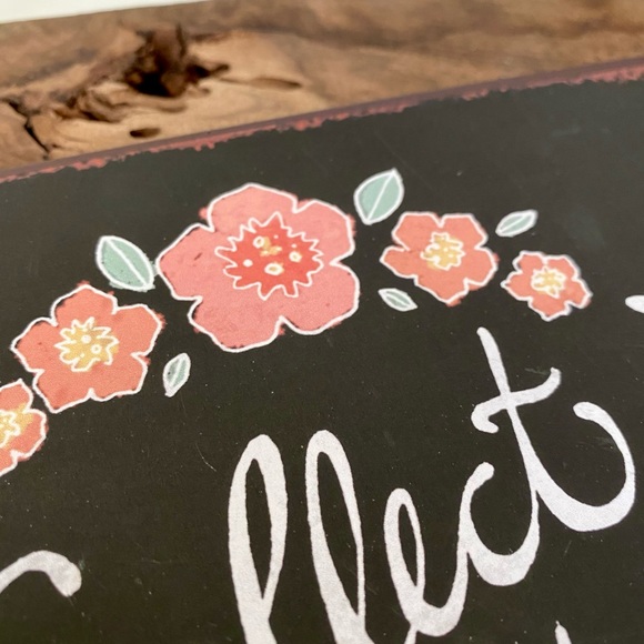 Pretty “Collect Moments Not Things” Wall Plaque - Picture 3 of 8